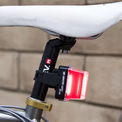 Éclairage AR Sentry 260 lumens USB