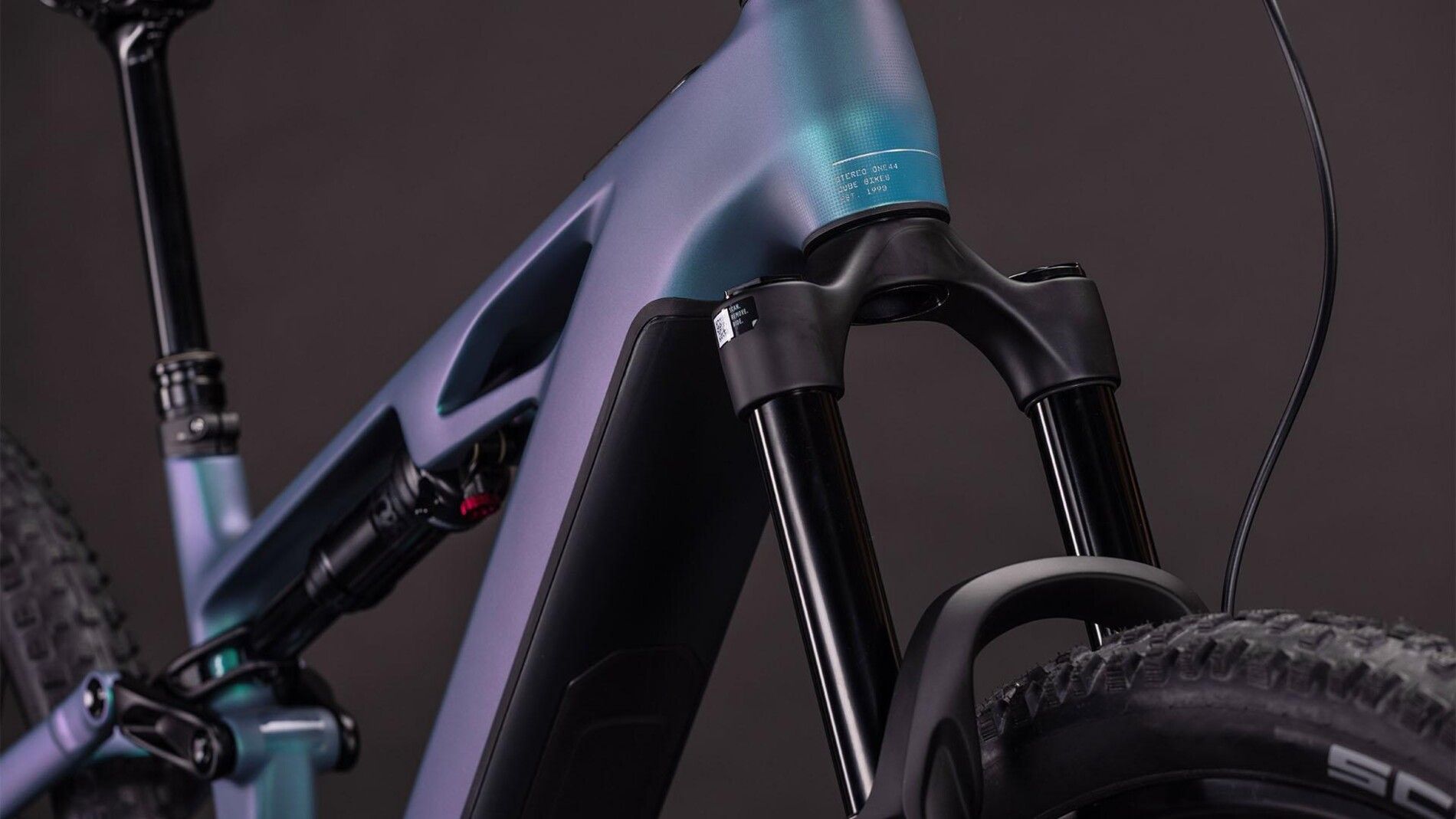 CUBE Stereo Hybrid ONE44 HPC Race 800