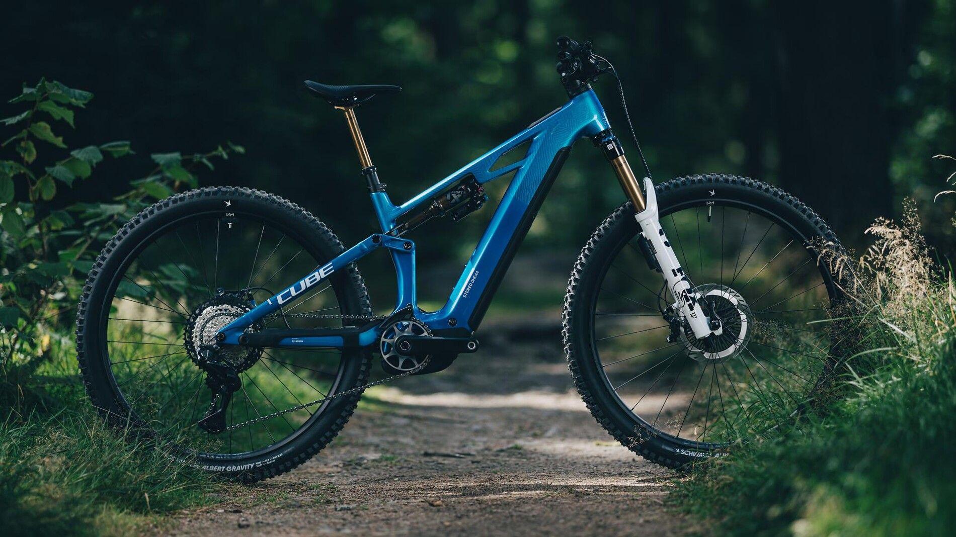 CUBE Stereo Hybrid ONE44 HPC AT 800 actionteam